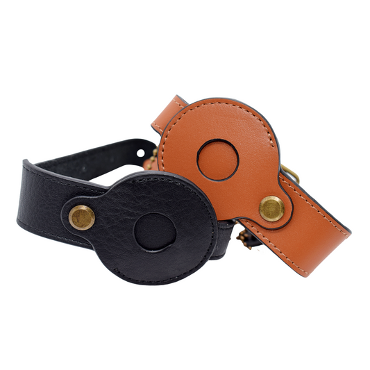 Cat collar compatible with AirTags, made with genuine leather