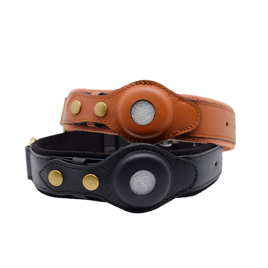 Dog collar compatible with AirTags, made with genuine leather